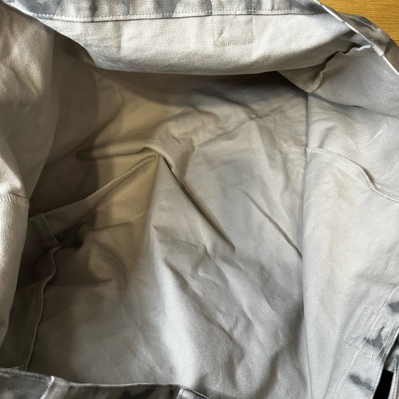 ALO Tote Bag - Picture 2 of 2